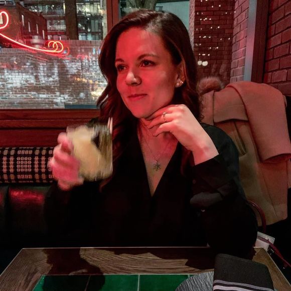 Meet your Posher, Destiny - Picture 2 of 3